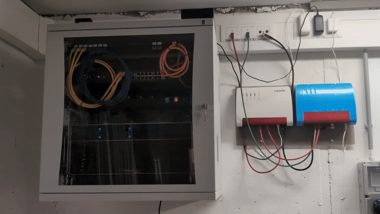 An animated gif showing the server with flashing LEDs installed in a 12U rack.